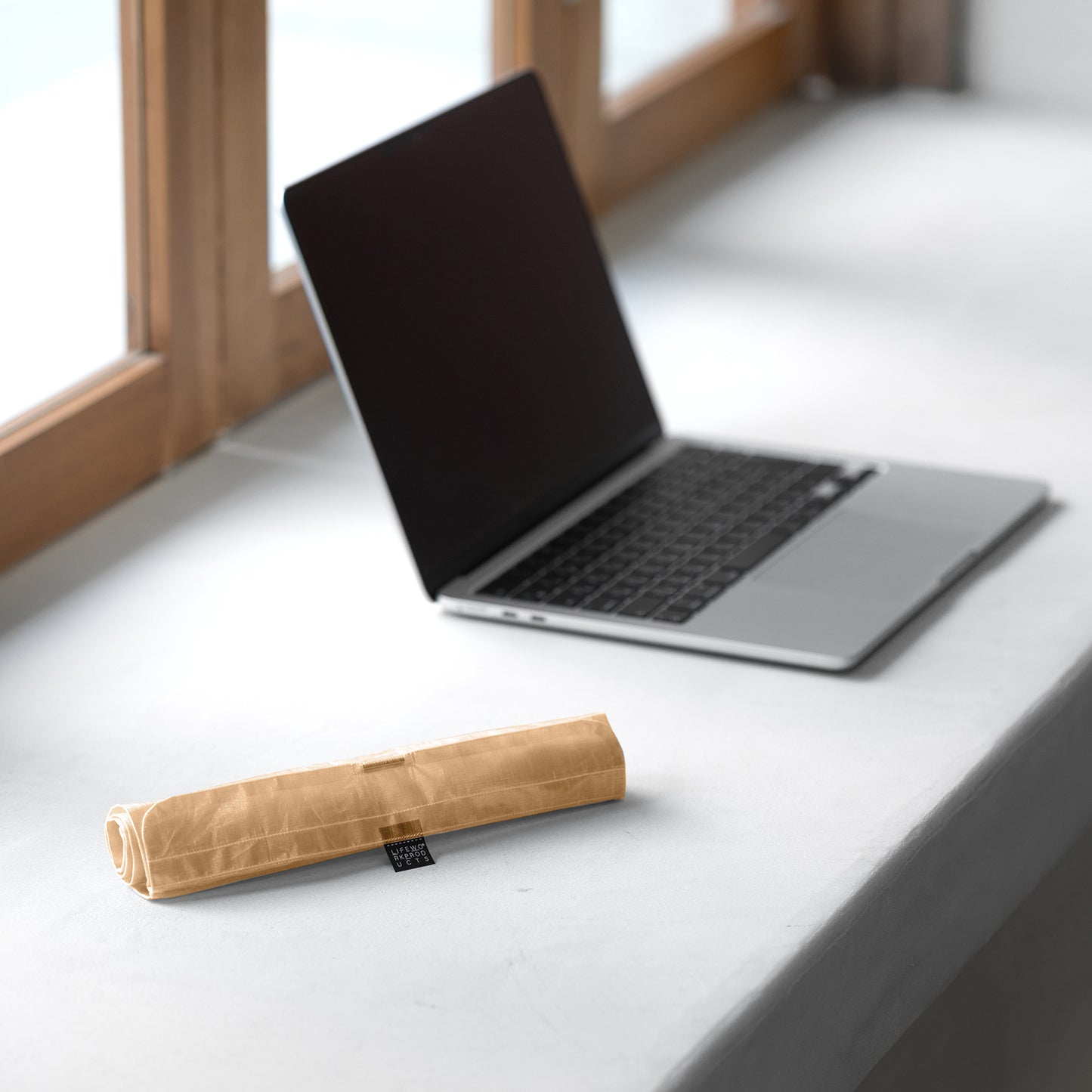 Film Sleeve with Dyneema® for MacBook Air (M2・M3・M4)