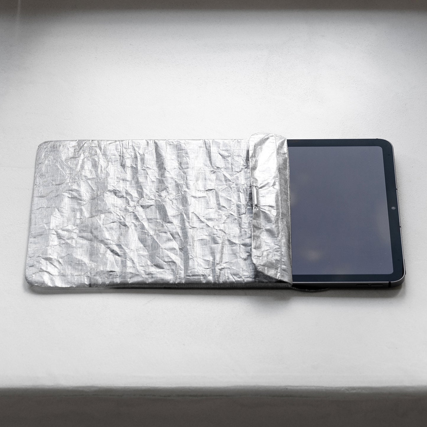 Film Sleeve with Dyneema® for iPad Air
